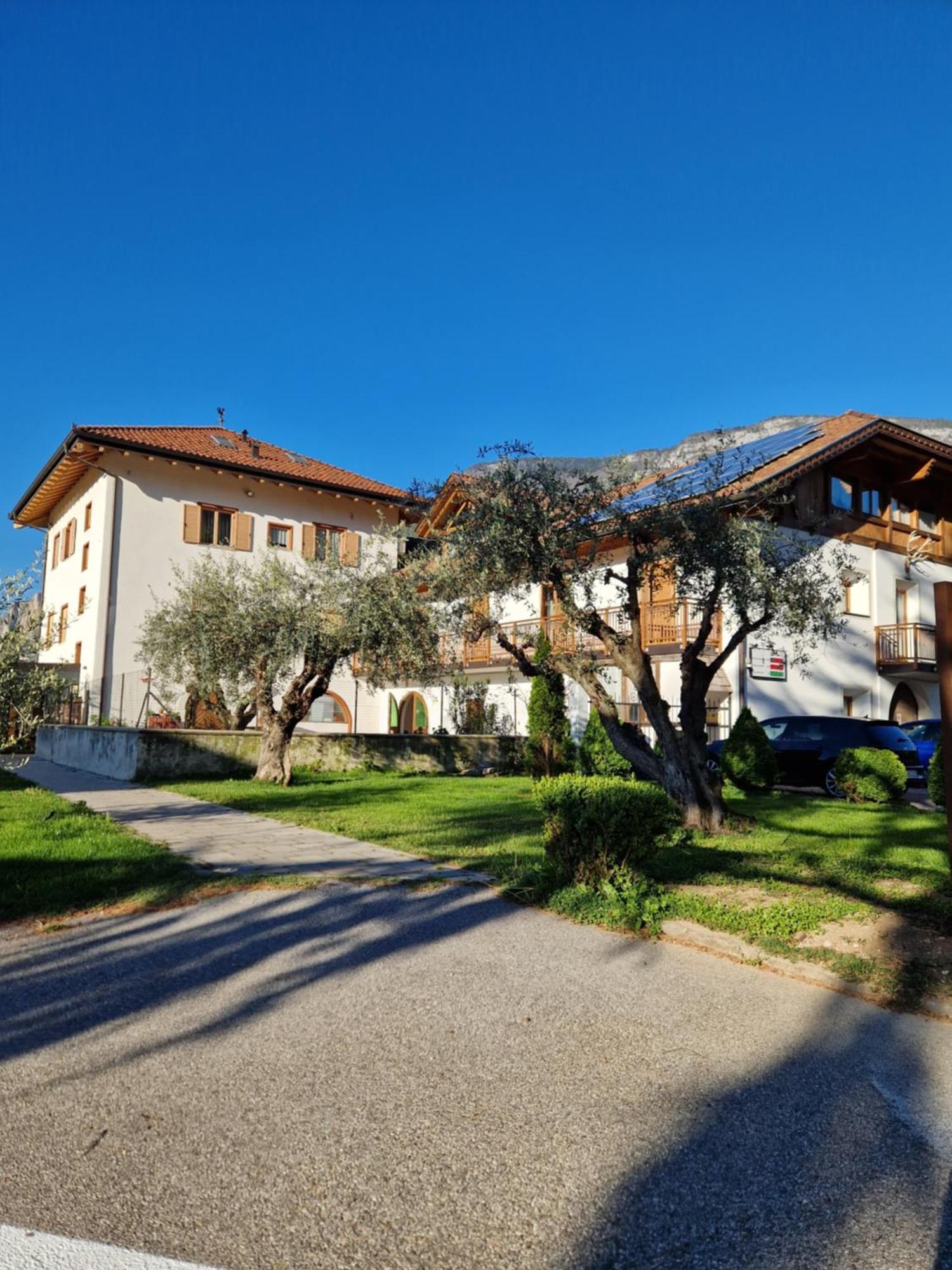 Villa Antico Fienile Agritur Mezzocorona Exterior foto